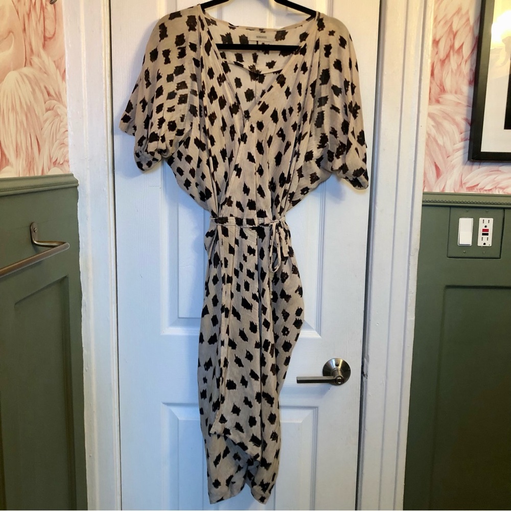 Gorgeous Humanoid 100% silk tie-waist dress. Made in Italy. Size Small.